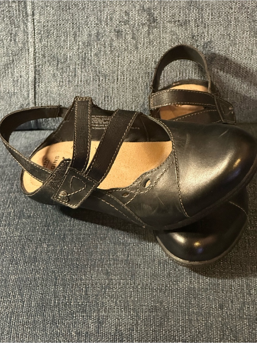 Earth Origins Black Leather Slingback Mary Janes with small 1” heel Size 8